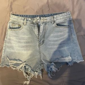Low waisted jean shorts